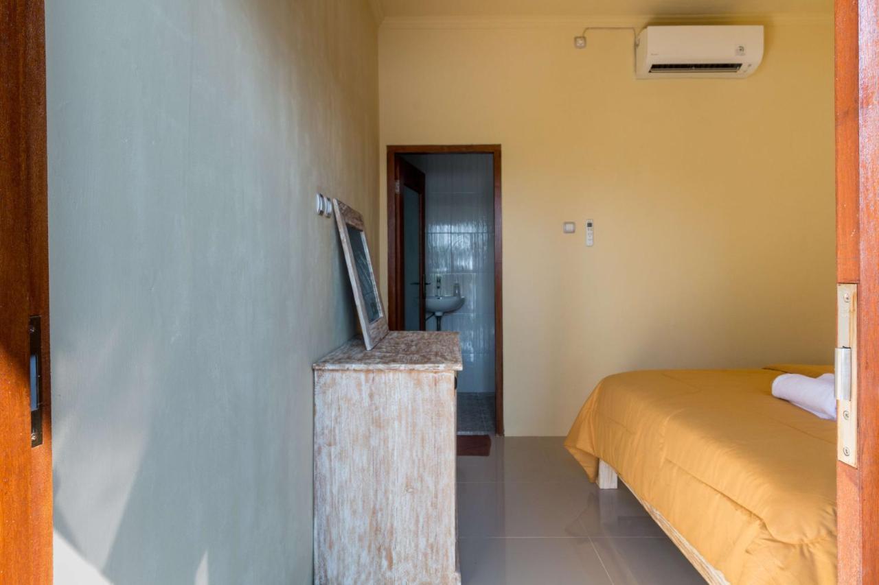 Dicky Guest House 2 Batu Bolong チャングー エクステリア 写真