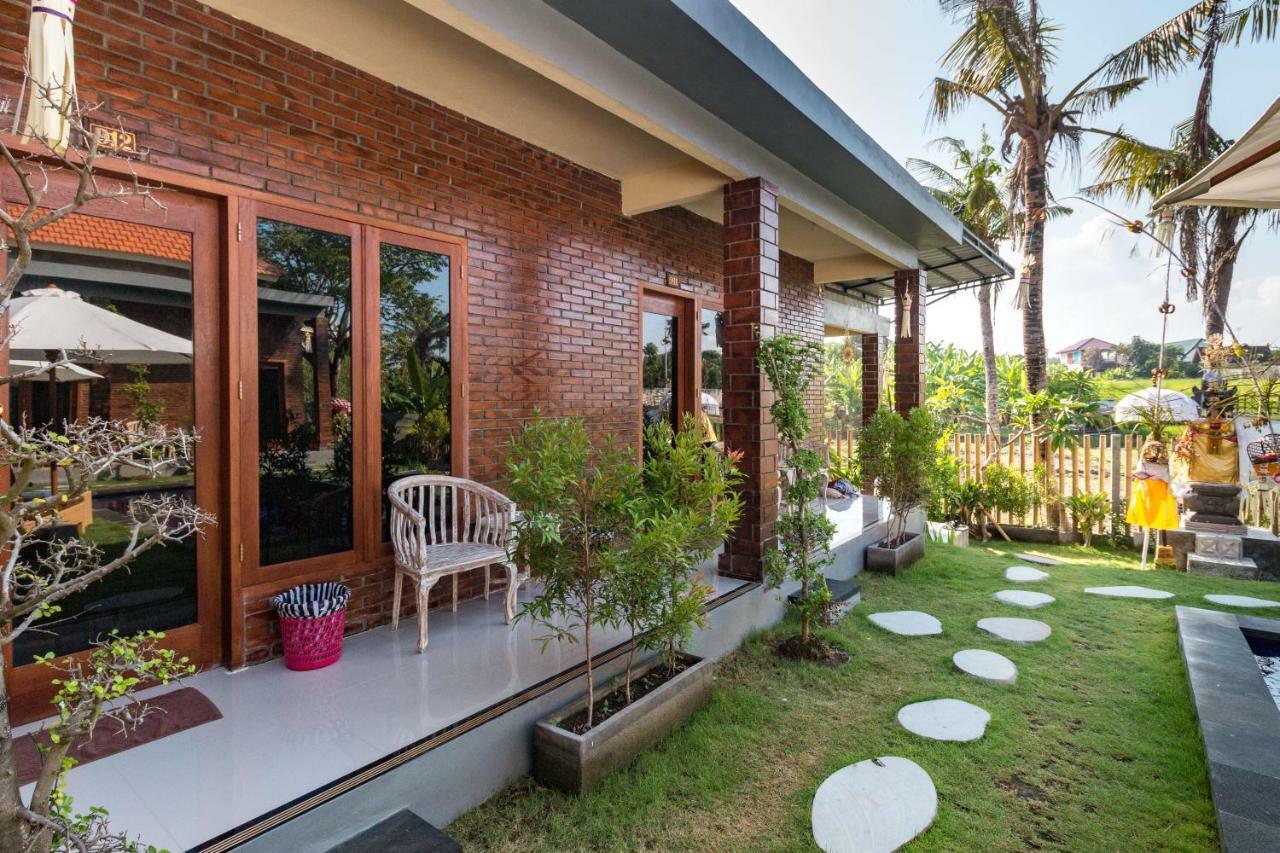 Dicky Guest House 2 Batu Bolong チャングー エクステリア 写真